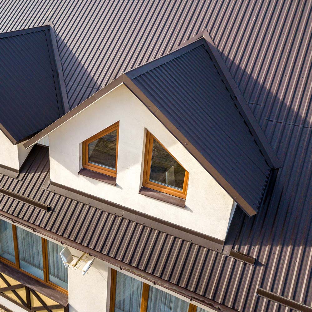 Standing seam metal roof on a Central Indiana home
